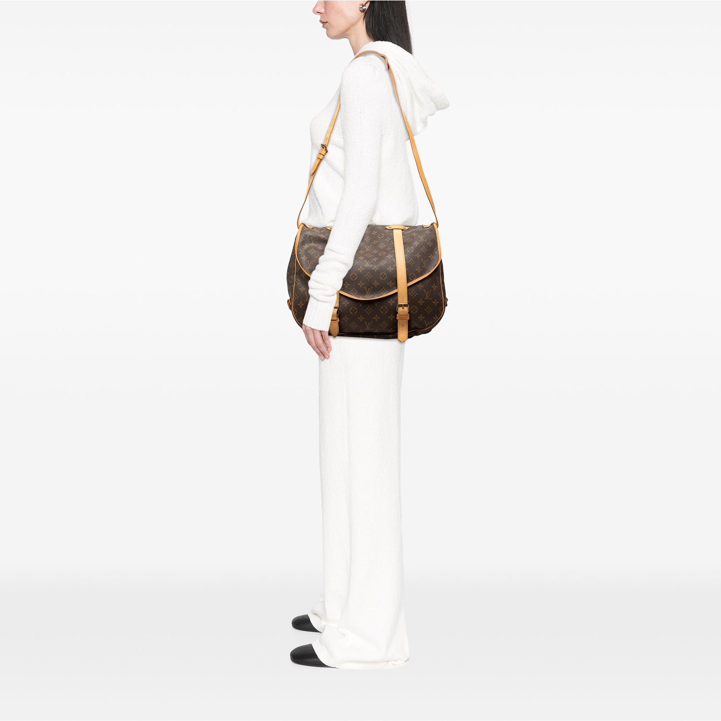 Louis Vuitton Monogram Saumur 43