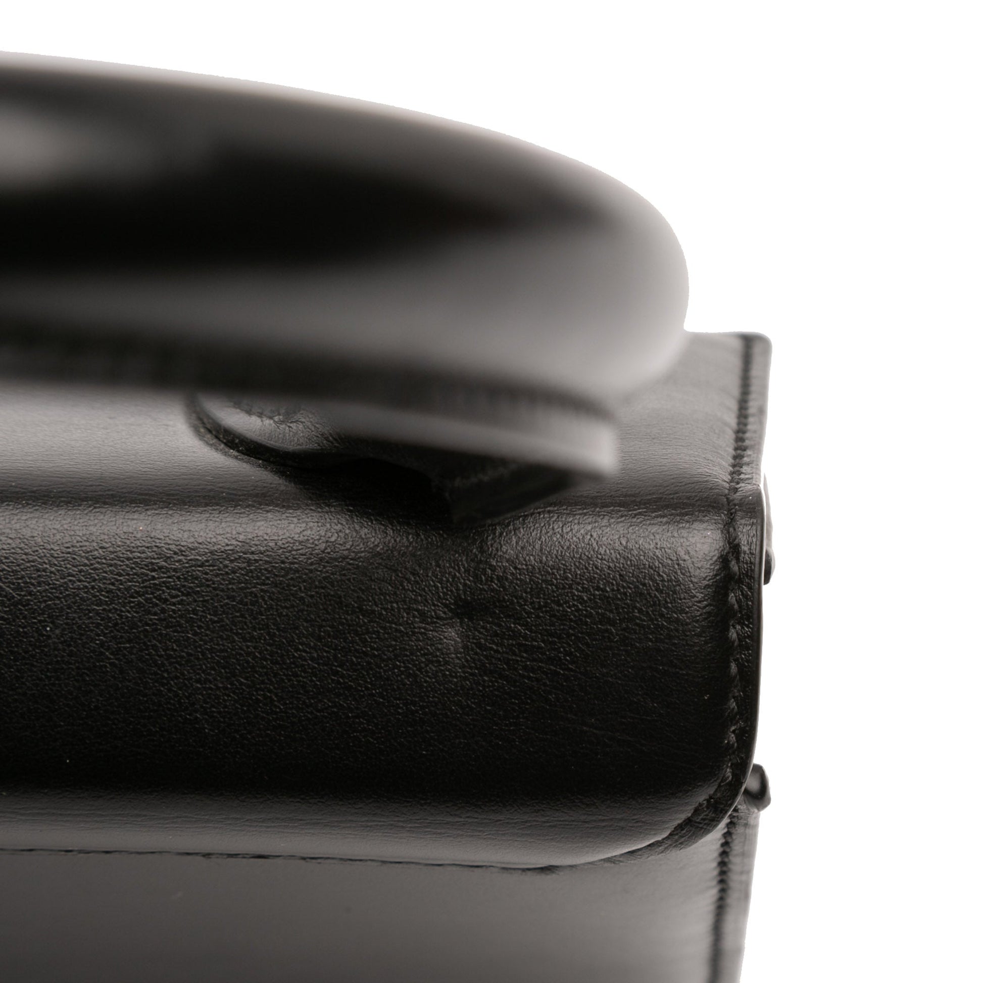 Jacquemus Leather Le Chiquito Moyen