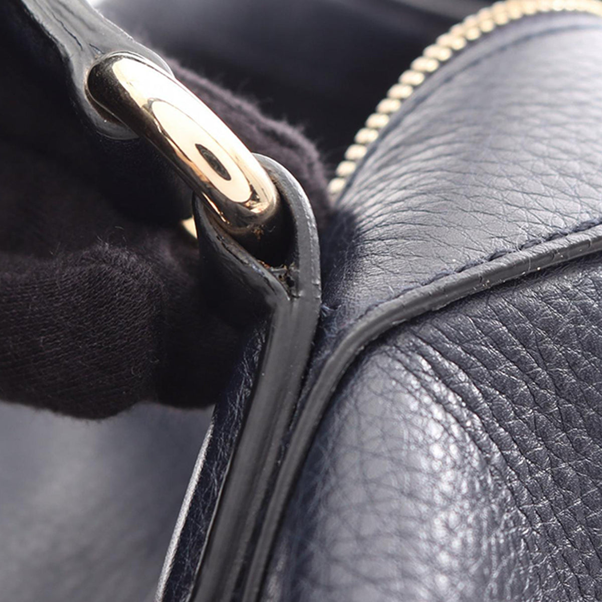 Gucci Medium Pebbled Calfskin Soho Boston Bag