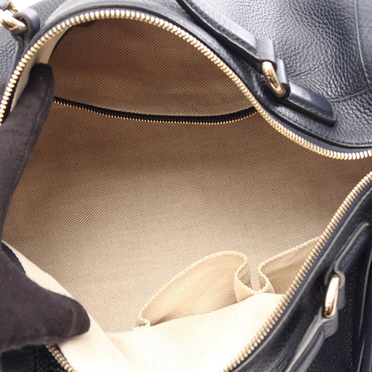 Gucci Medium Pebbled Calfskin Soho Boston Bag