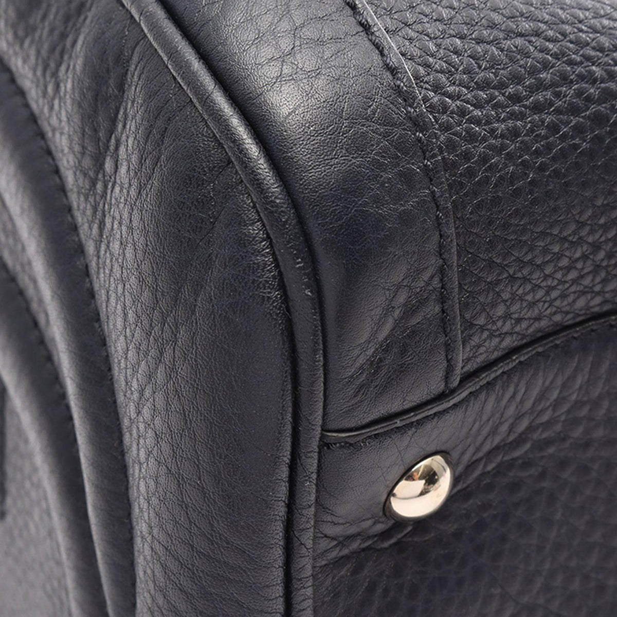 Gucci Medium Pebbled Calfskin Soho Boston Bag