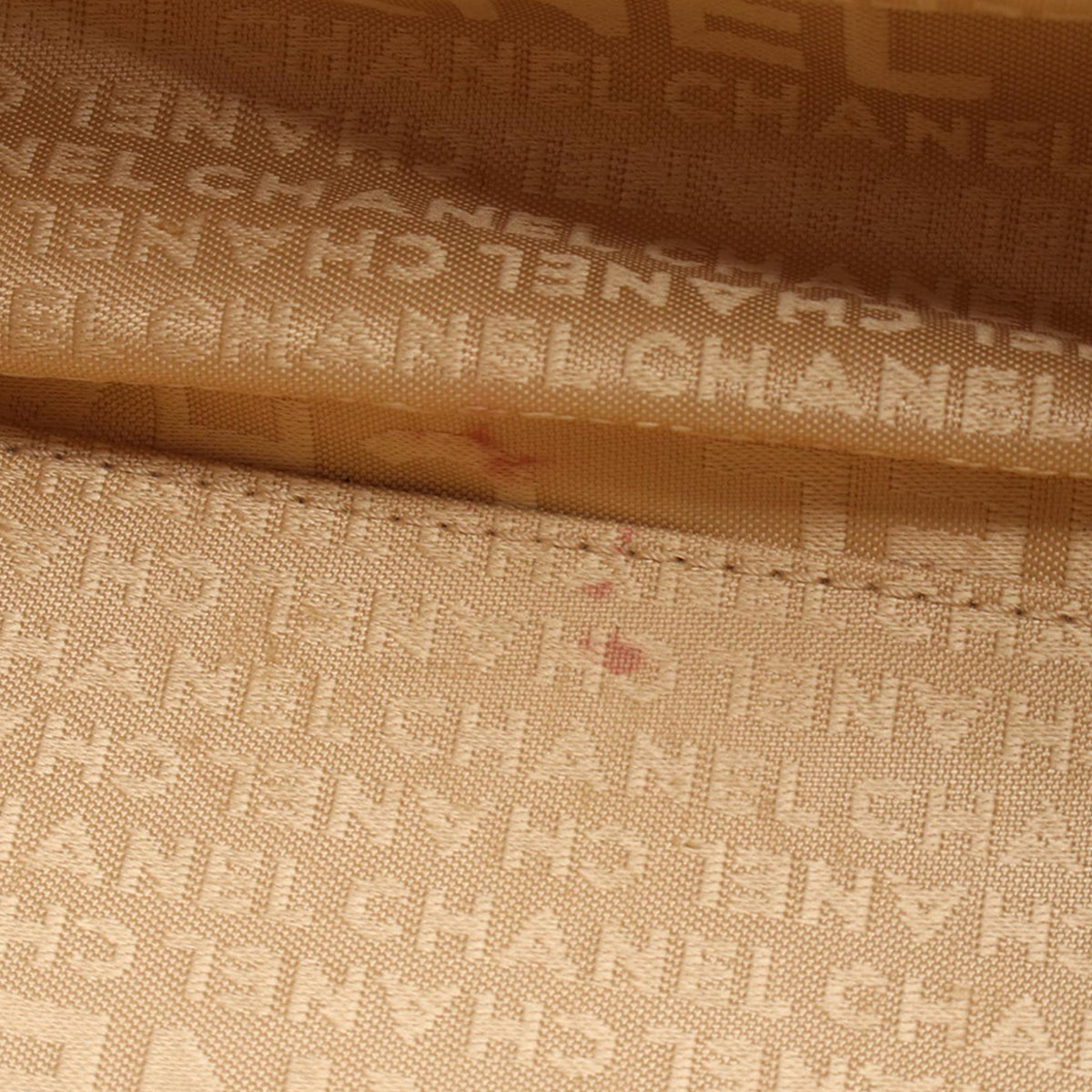Chanel Medium Executive Cerf Tote — Beige