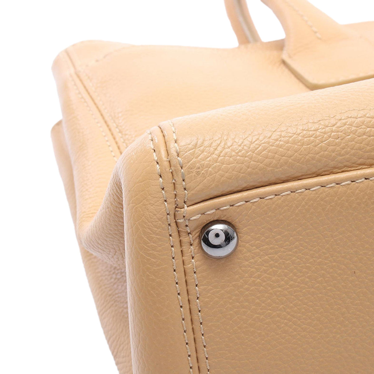 Chanel Medium Executive Cerf Tote — Beige
