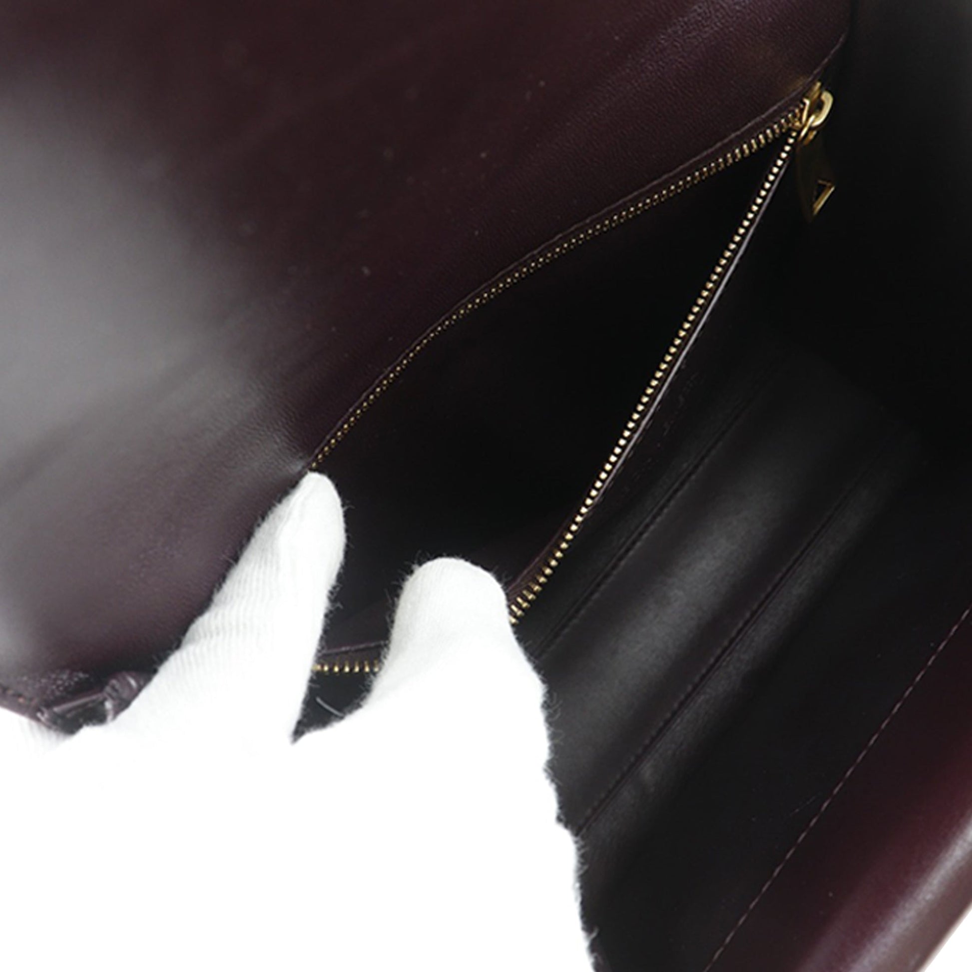 Bottega Veneta Leather The Clip Crossbody