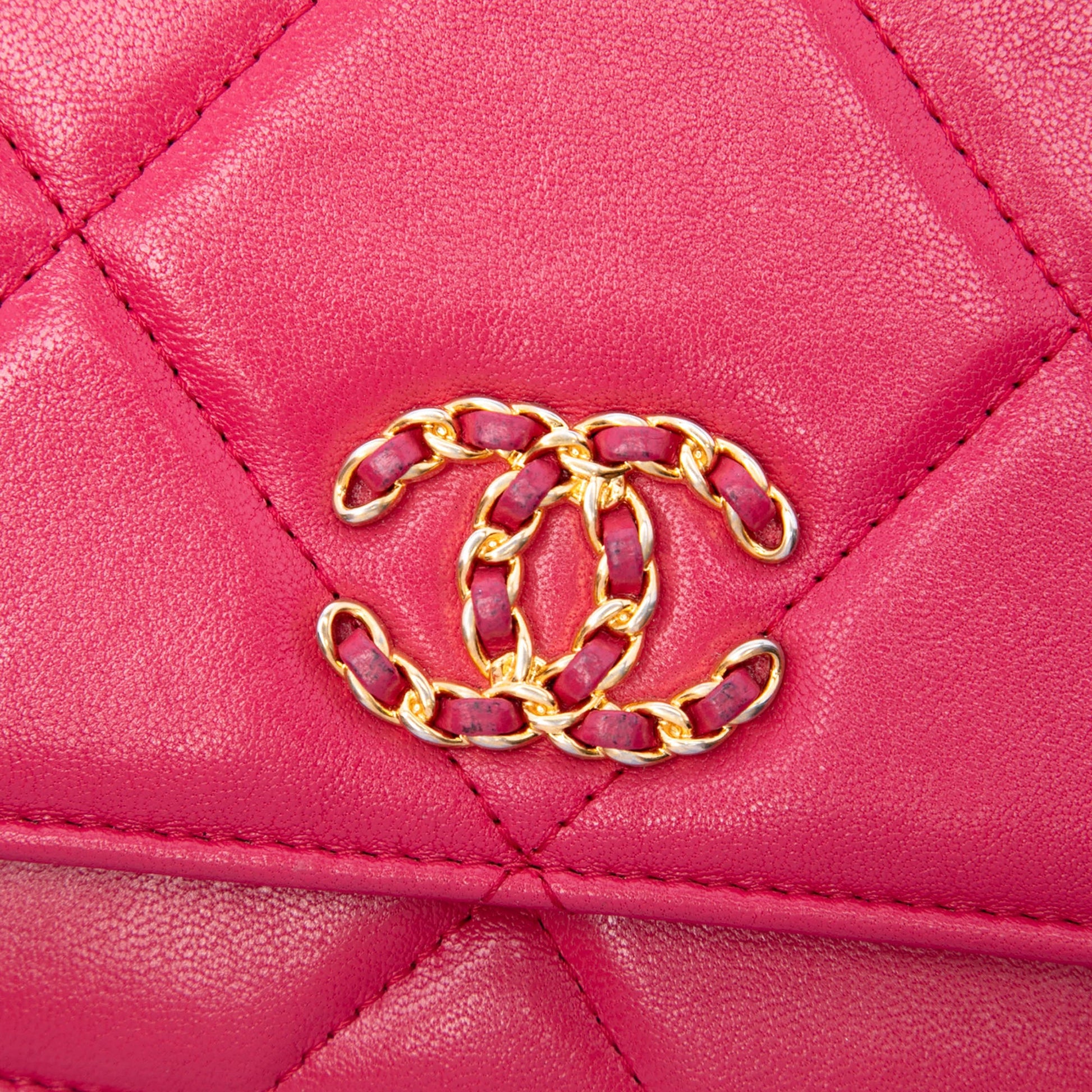 Chanel Quilted Lambskin 19 Wallet on Chain