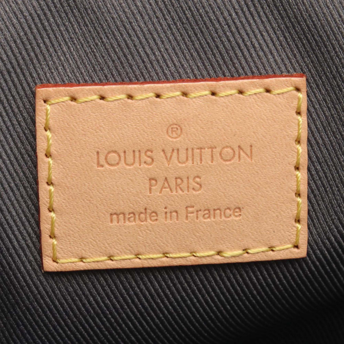 Louis Vuitton Damier Salt Trio Messenger Bag — Gray