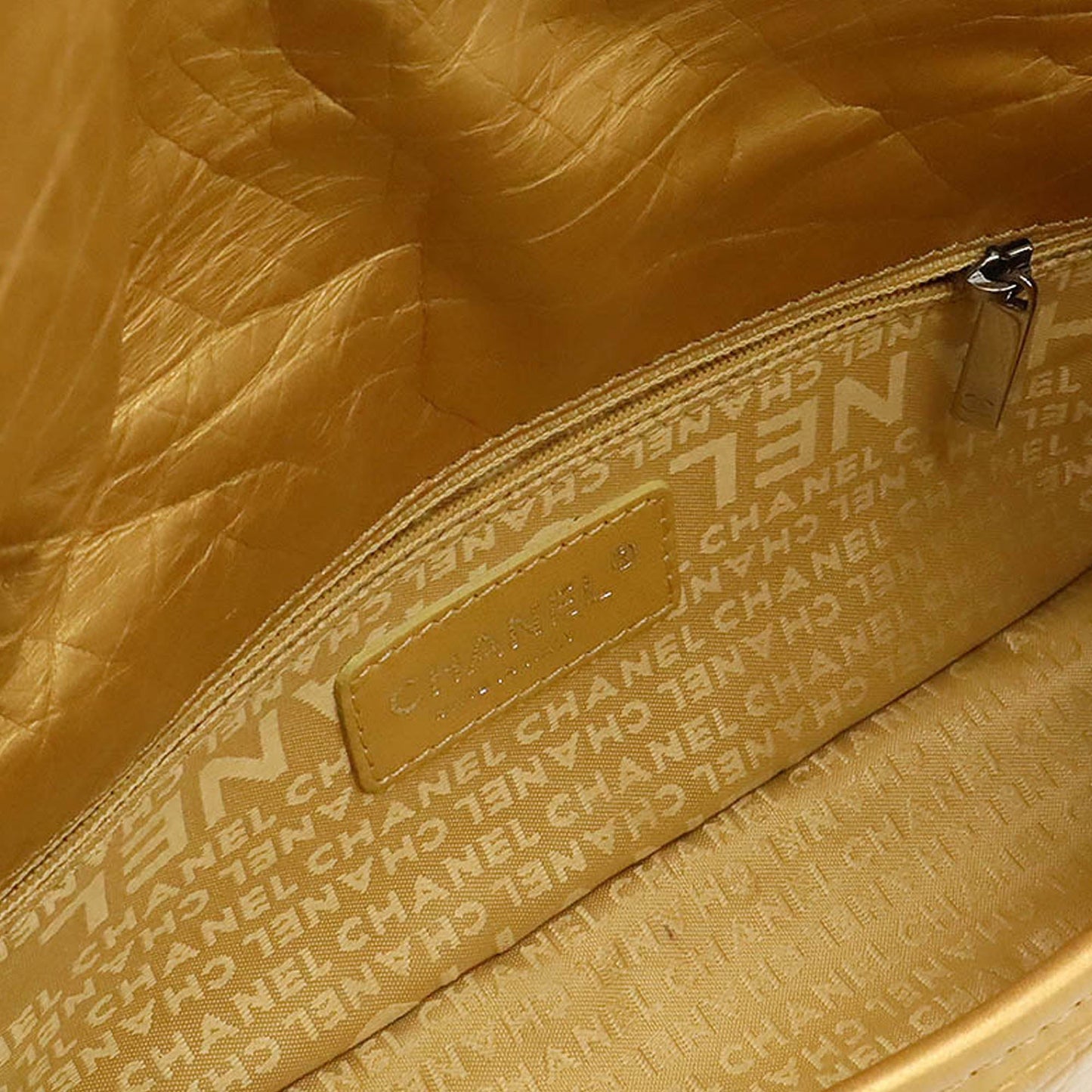 Chanel Quilted Aged Calfskin Vintage Ligne Messenger Flap