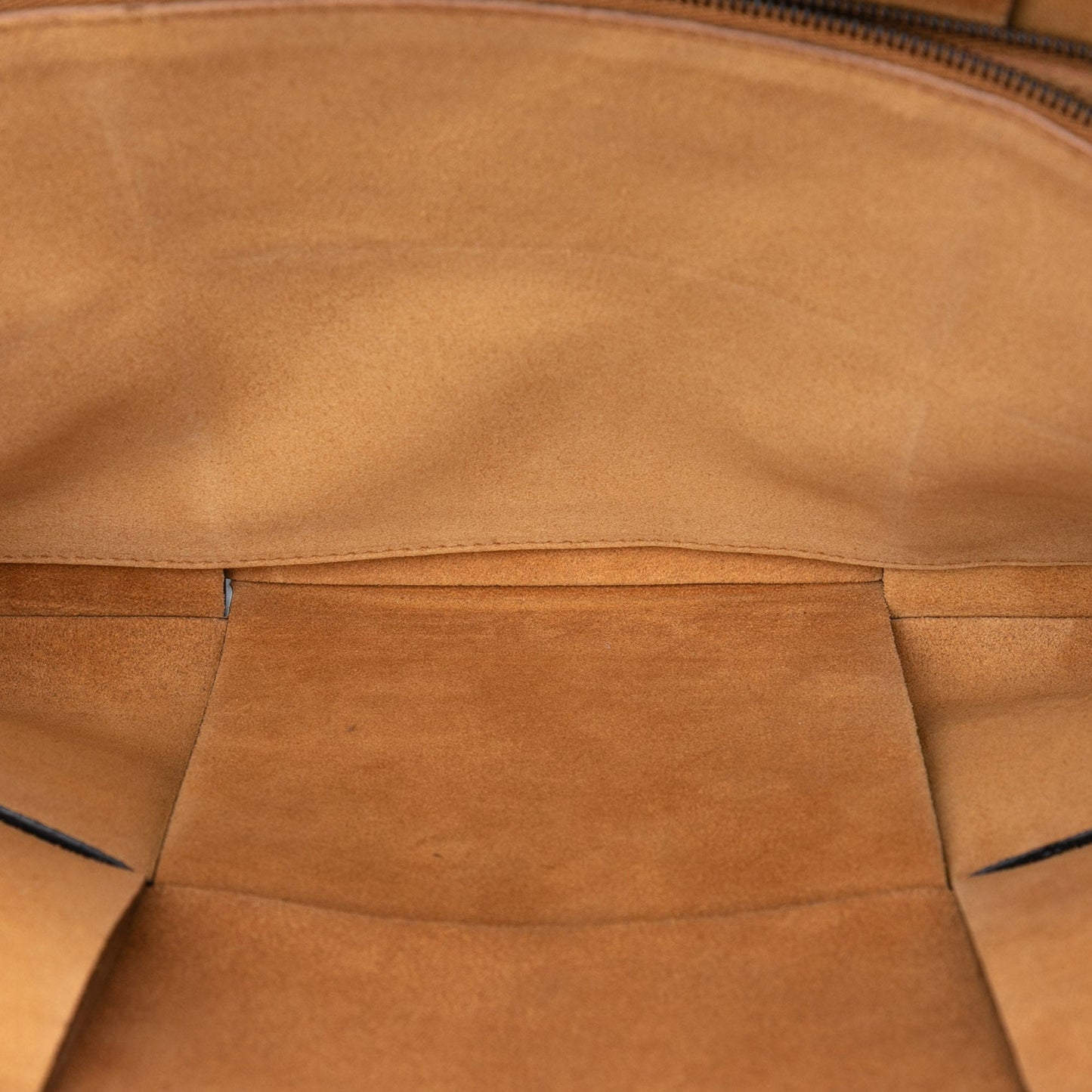 Calfskin Maxi Intrecciato Arco Document Case