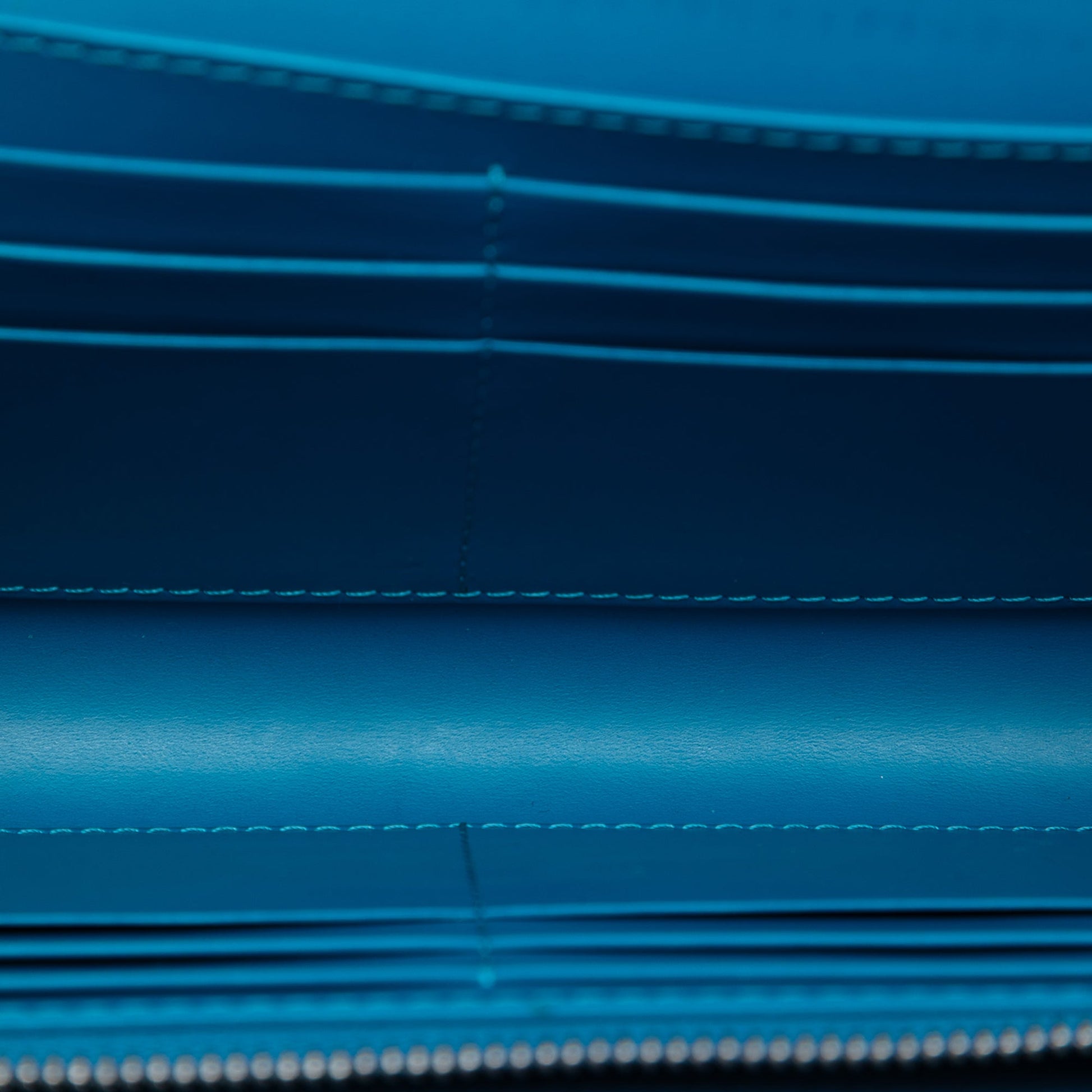 Dior Iridescent Calfskin Turn Me Wallet On Chain