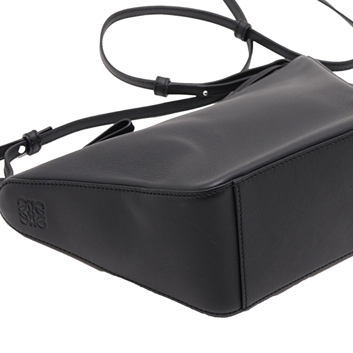 LOEWE Mini Hammock Hobo — Black