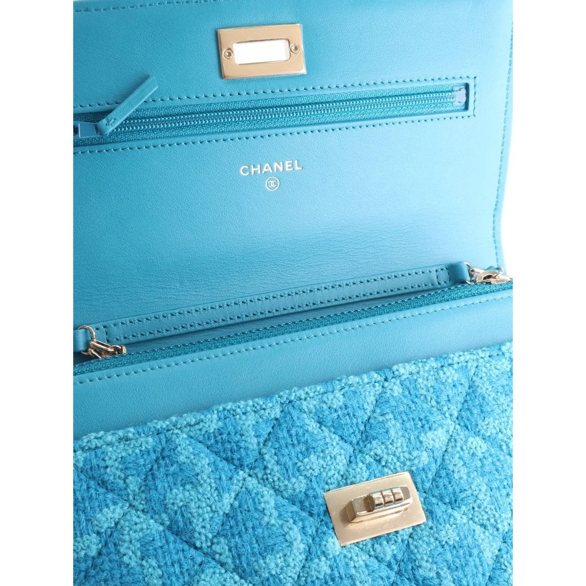 Chanel Quilted Tweed Reissue 2.55 Wallet On Chain — Blue