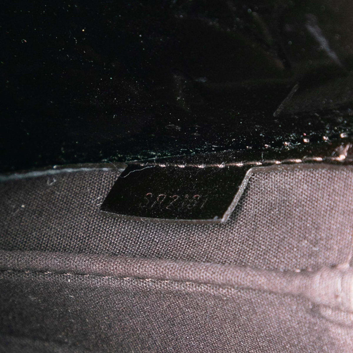 Monogram Vernis Mirada
