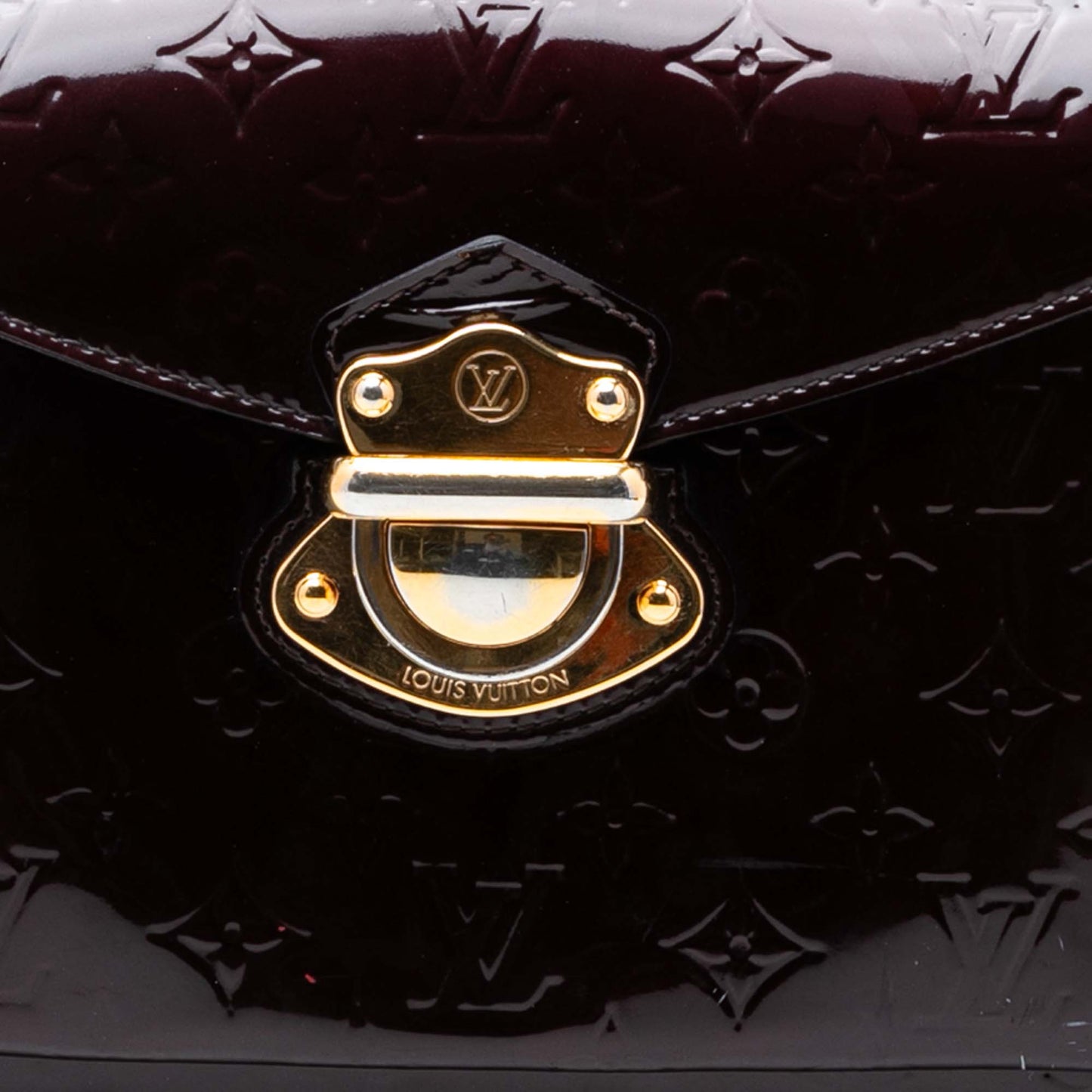 Monogram Vernis Mirada
