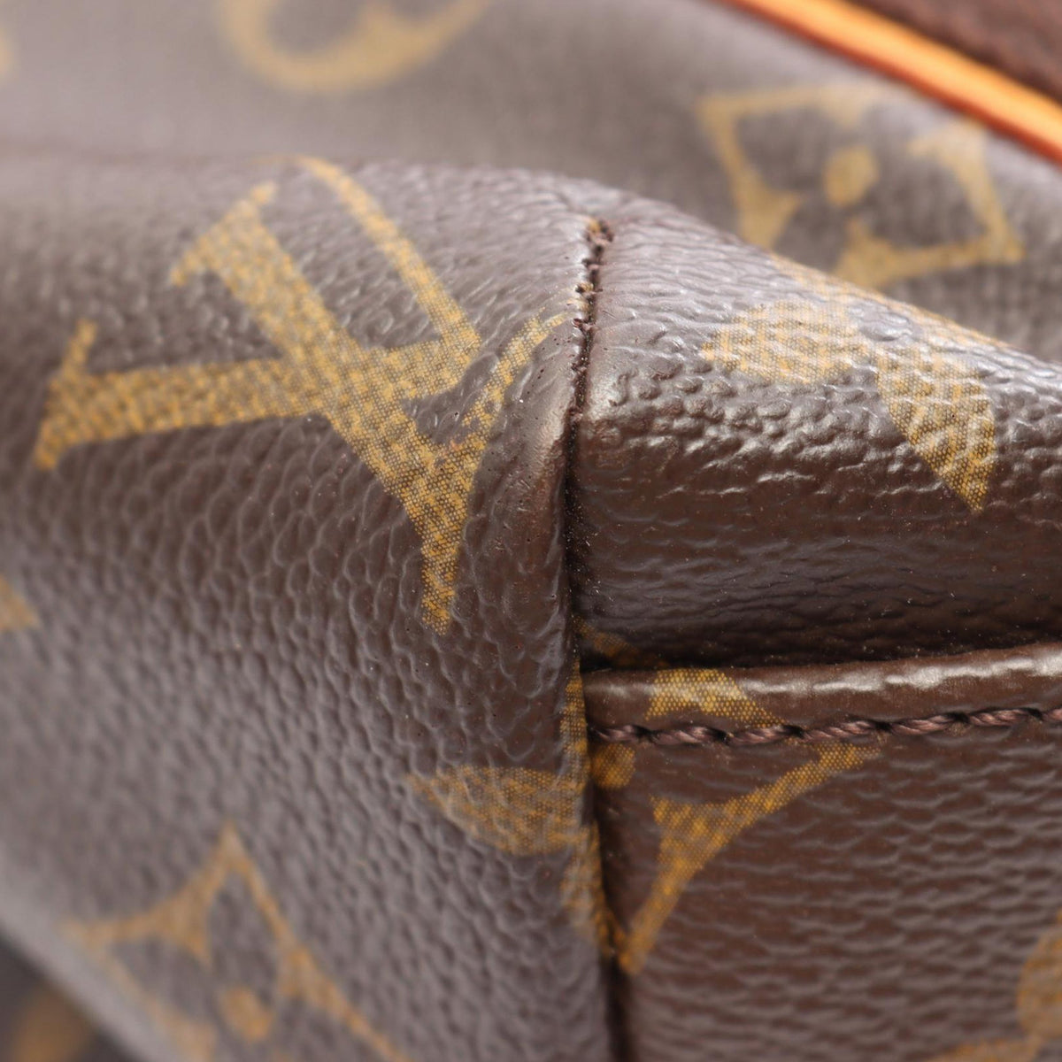Louis Vuitton Monogram Cabas Beaubourg — Brown