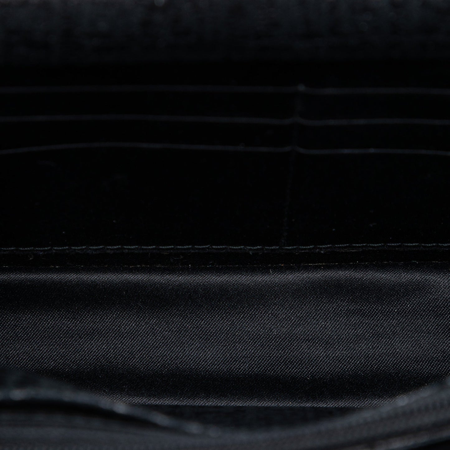 CC Quilted Crinkled Patent Wallet On Chain