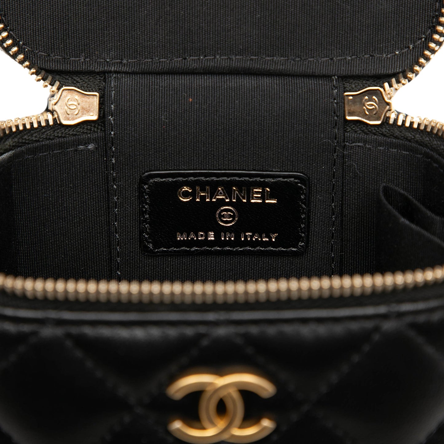 Chanel Mini Quilted Lambskin Top Handle Vanity Case With Chain