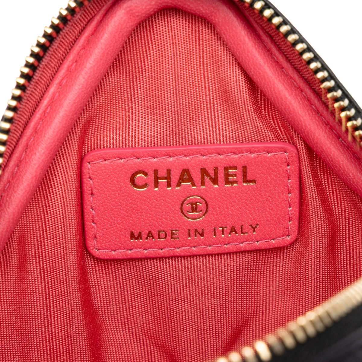 Chanel CC Quilted Lambskin Diamond Clutch with Chain — Black