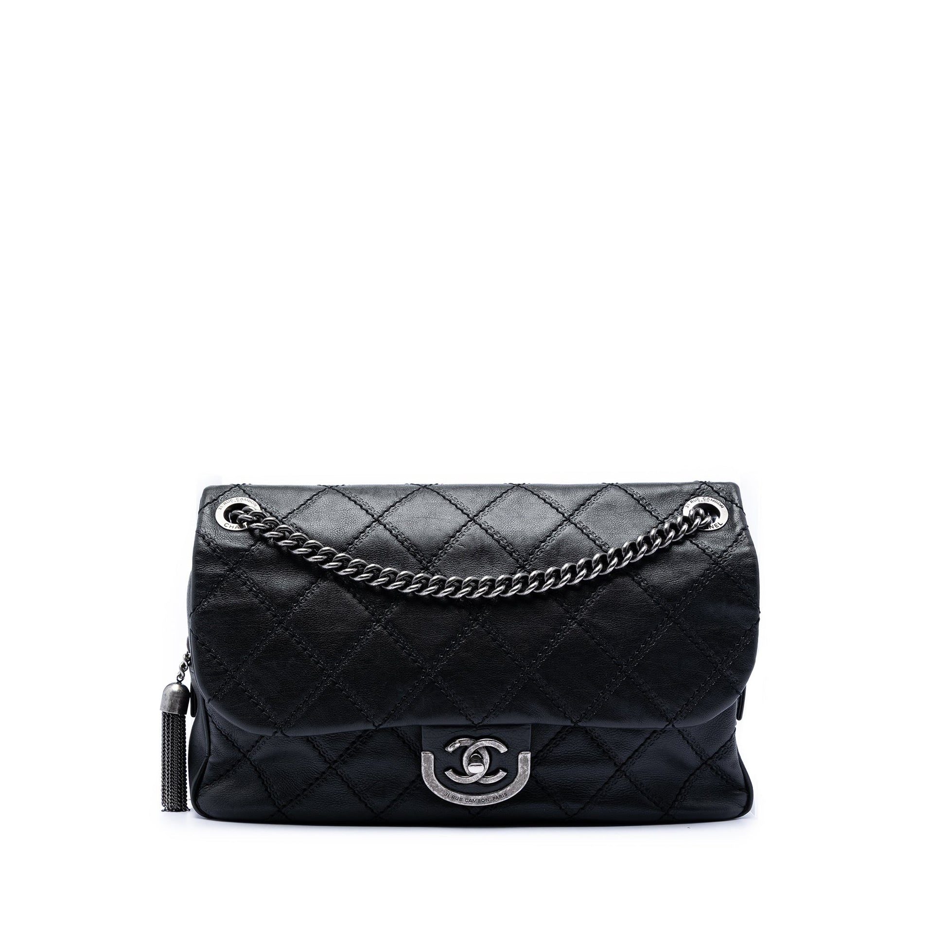 Chanel Paris Edinburgh Jumbo Quilted Calfskin Coco Sporran Flap