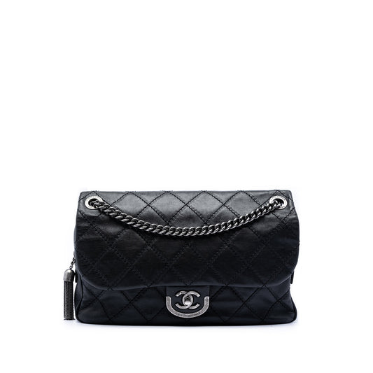Chanel Paris Edinburgh Jumbo Quilted Calfskin Coco Sporran Flap
