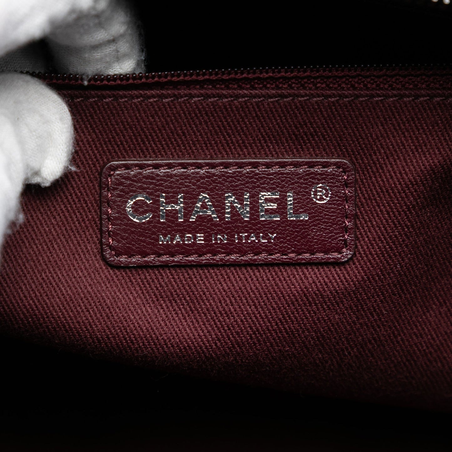 Chanel Paris Edinburgh Jumbo Quilted Calfskin Coco Sporran Flap
