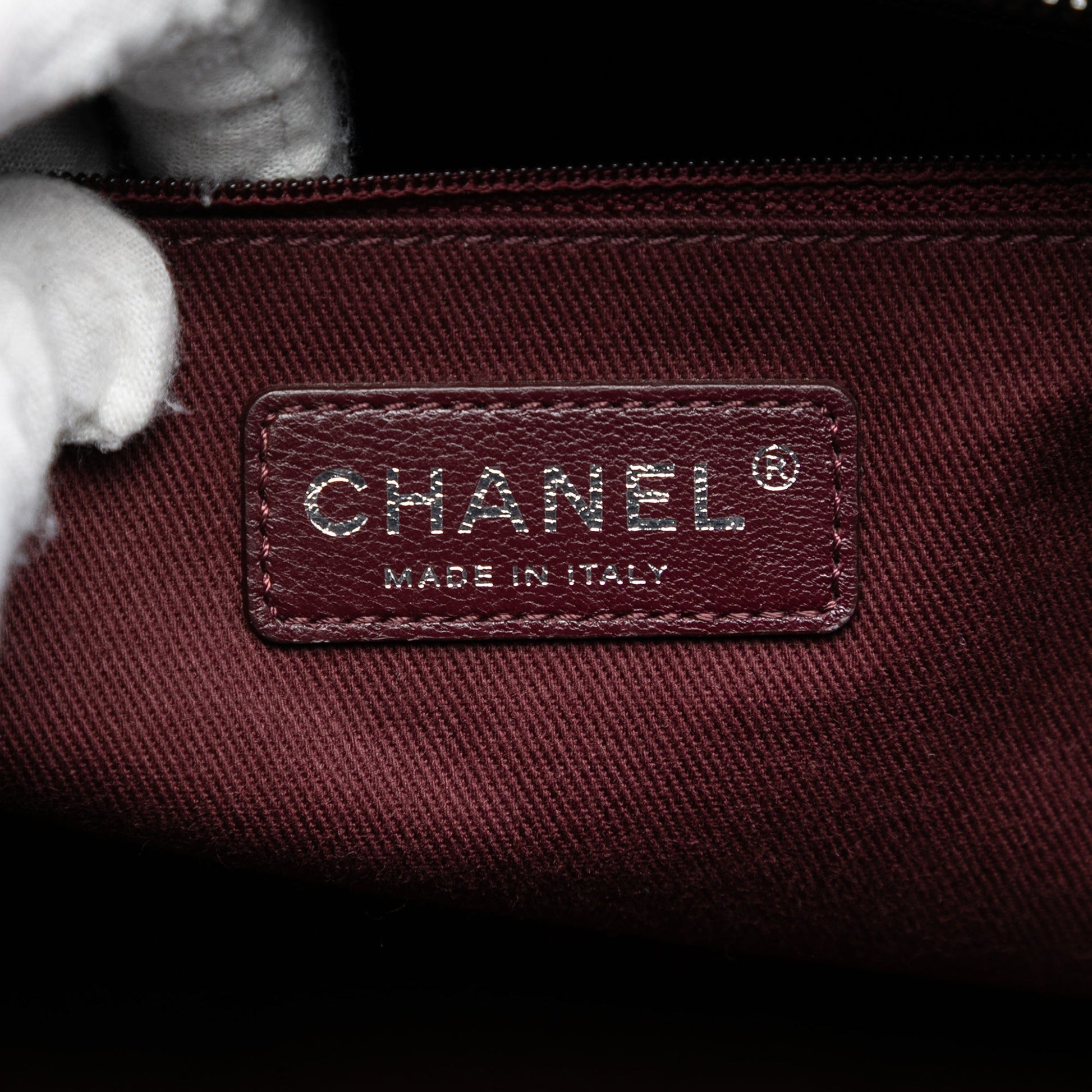 Chanel Paris Edinburgh Jumbo Quilted Calfskin Coco Sporran Flap