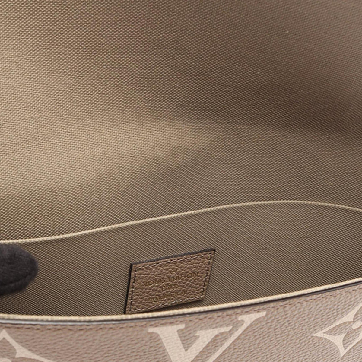 Louis Vuitton Bicolor Monogram Empreinte Pochette Felicie — Beige