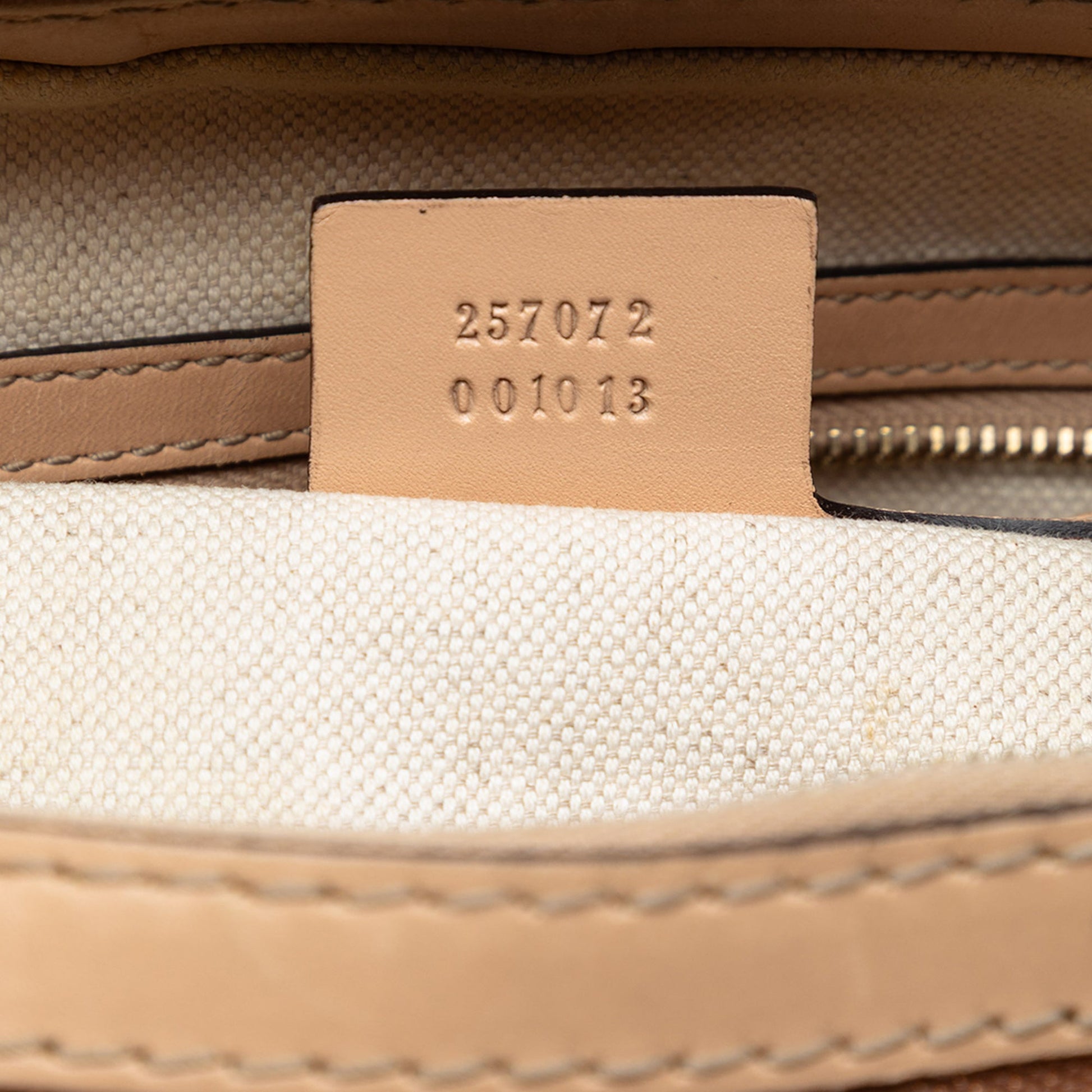 GG Canvas Lovely Crossbody