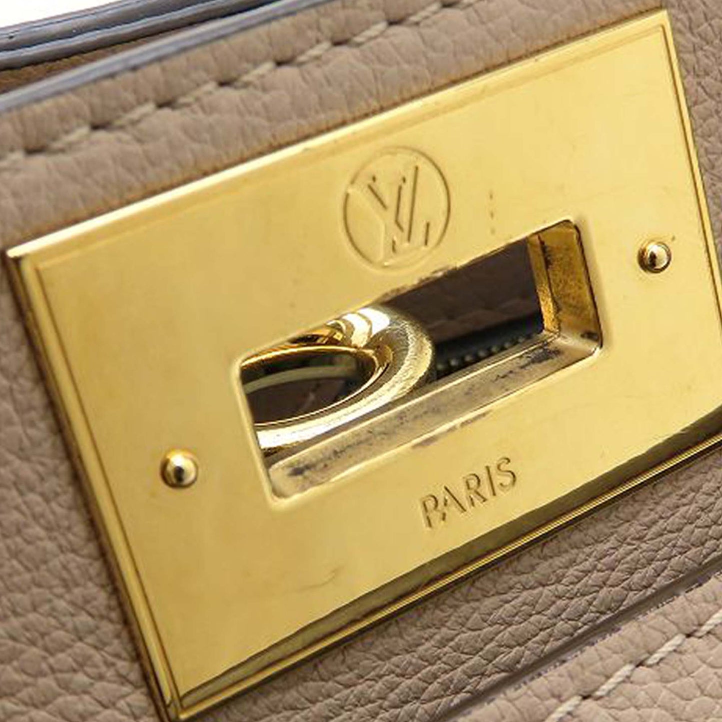 Louis Vuitton Monogram On My Side PM