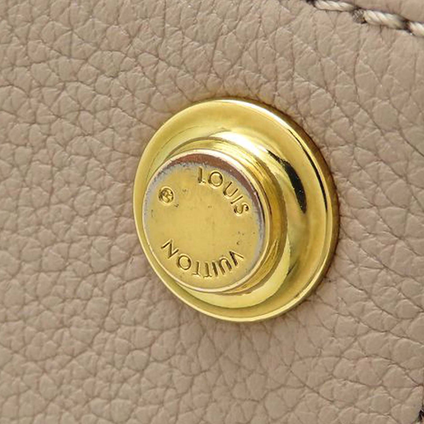 Louis Vuitton Monogram On My Side PM