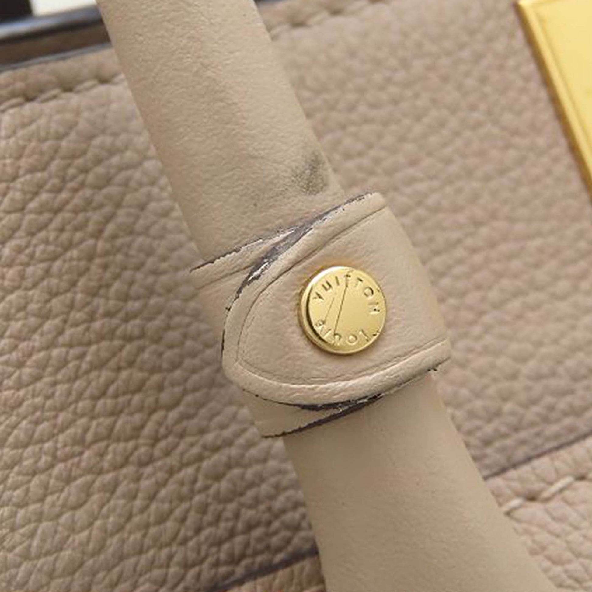 Louis Vuitton Monogram On My Side PM