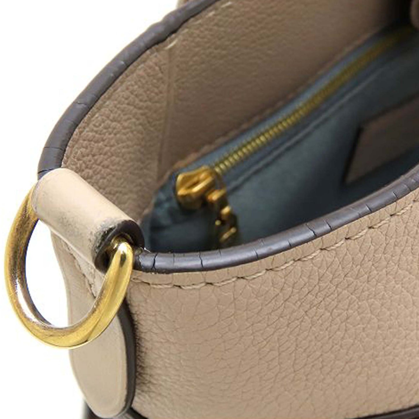 Louis Vuitton Monogram On My Side PM