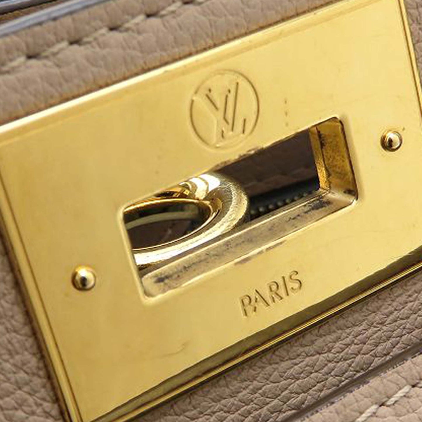 Louis Vuitton Monogram On My Side PM