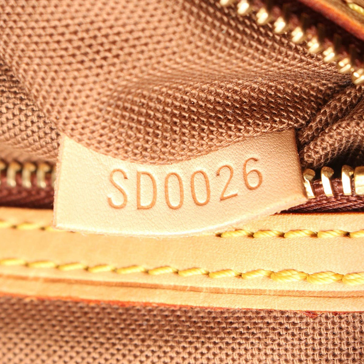 Louis Vuitton Monogram Batignolles Vertical Tote