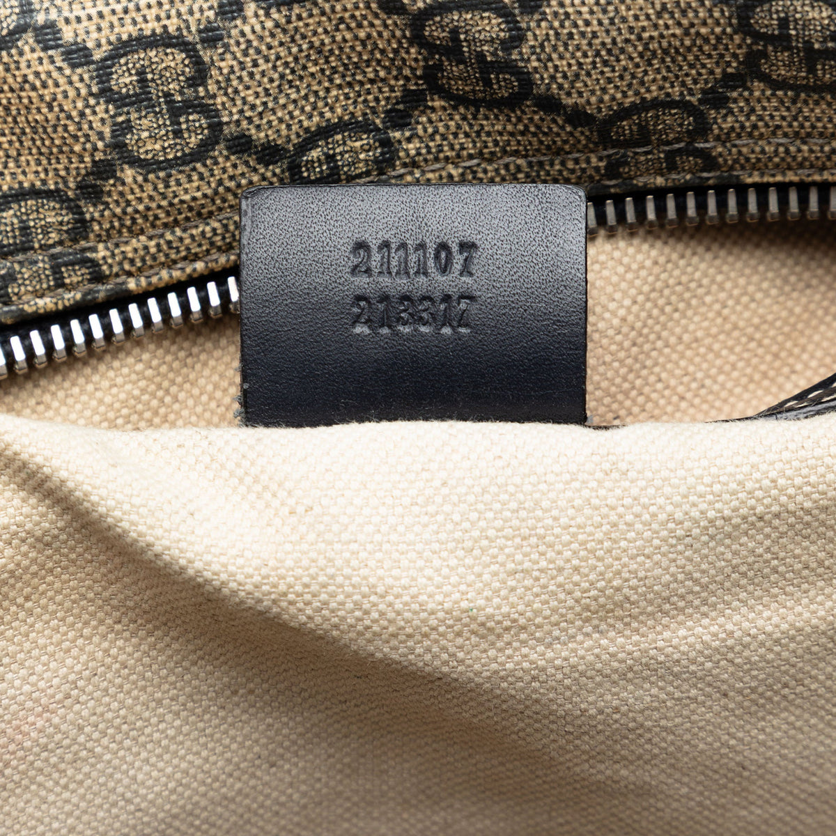 Gucci GG Supreme Crossbody