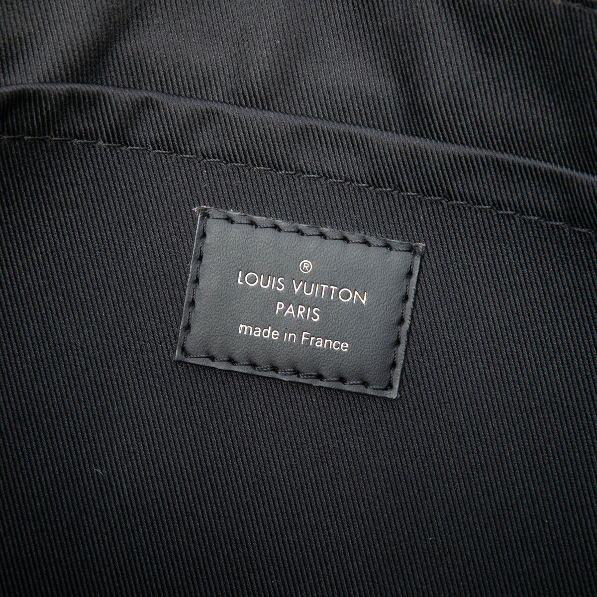 Louis Vuitton Monogram Eclipse Discovery Pochette GM — Black