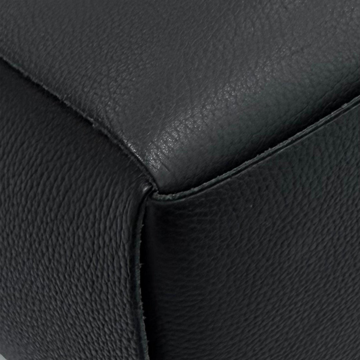 Bottega Veneta Medium Grained Calfskin Maxi Intrecciato Arco Tote