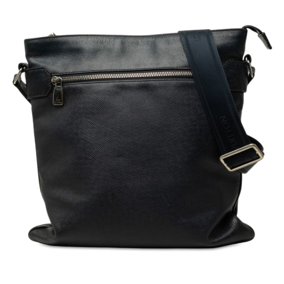 Louis Vuitton Taiga Sasha