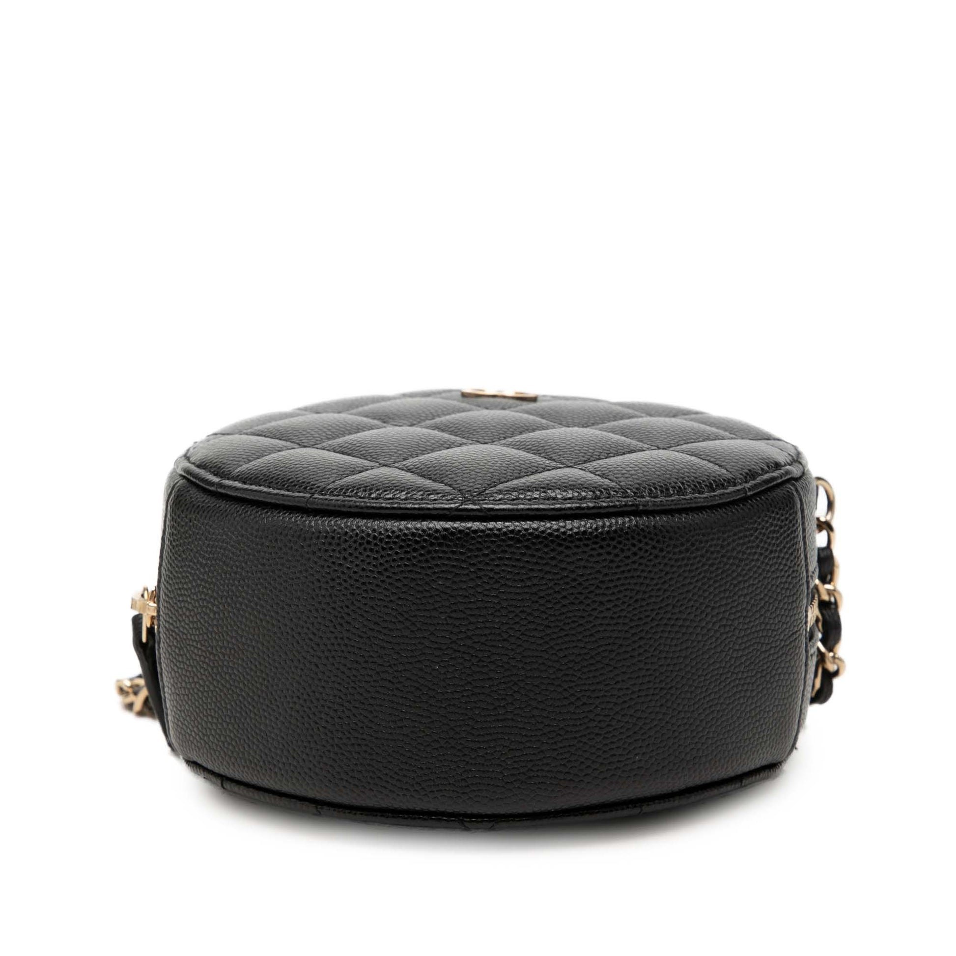 Chanel CC Quilted Caviar Round Clutch With Chain