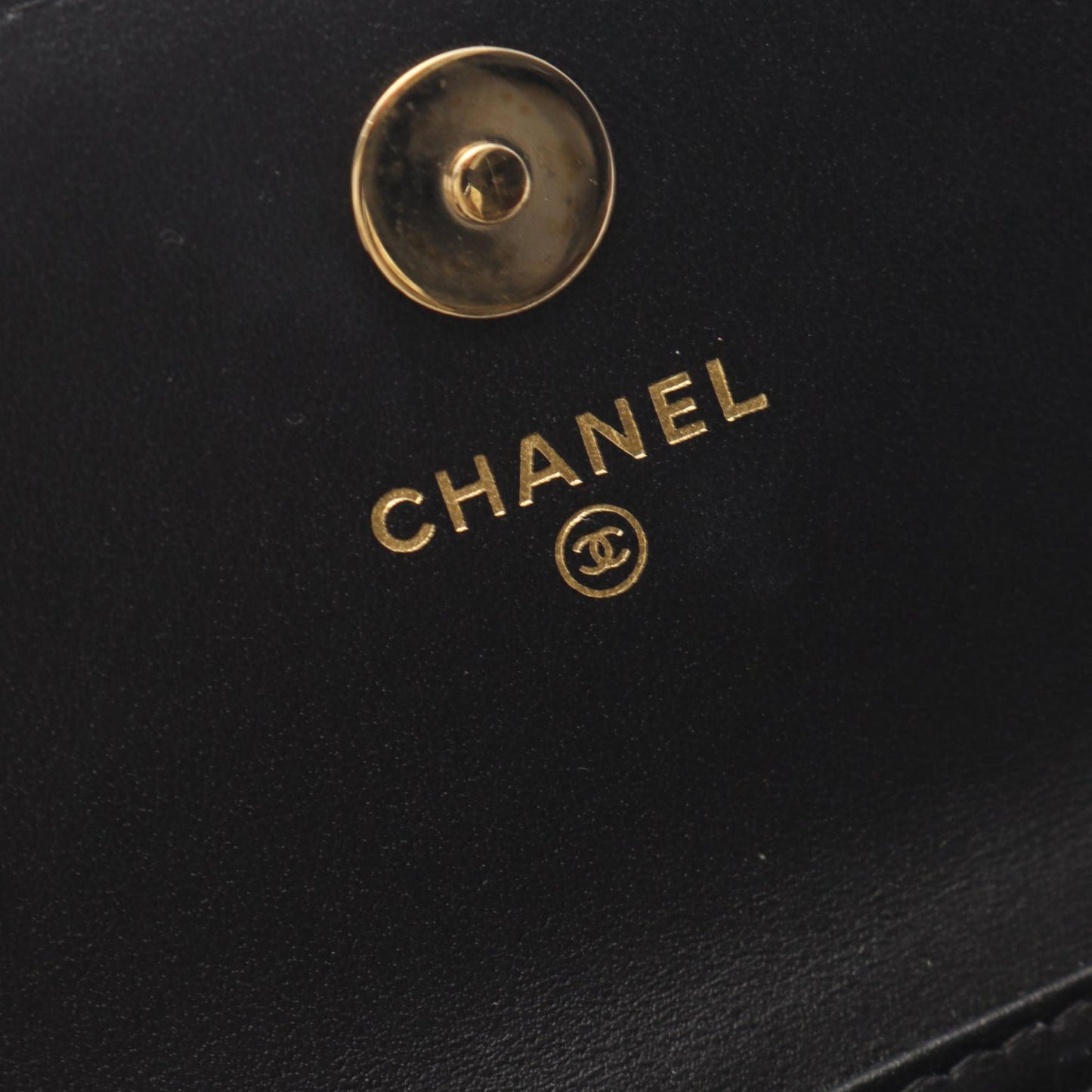 Chanel CC Quilted Calfskin Maxi Pearls Wallet on Chain