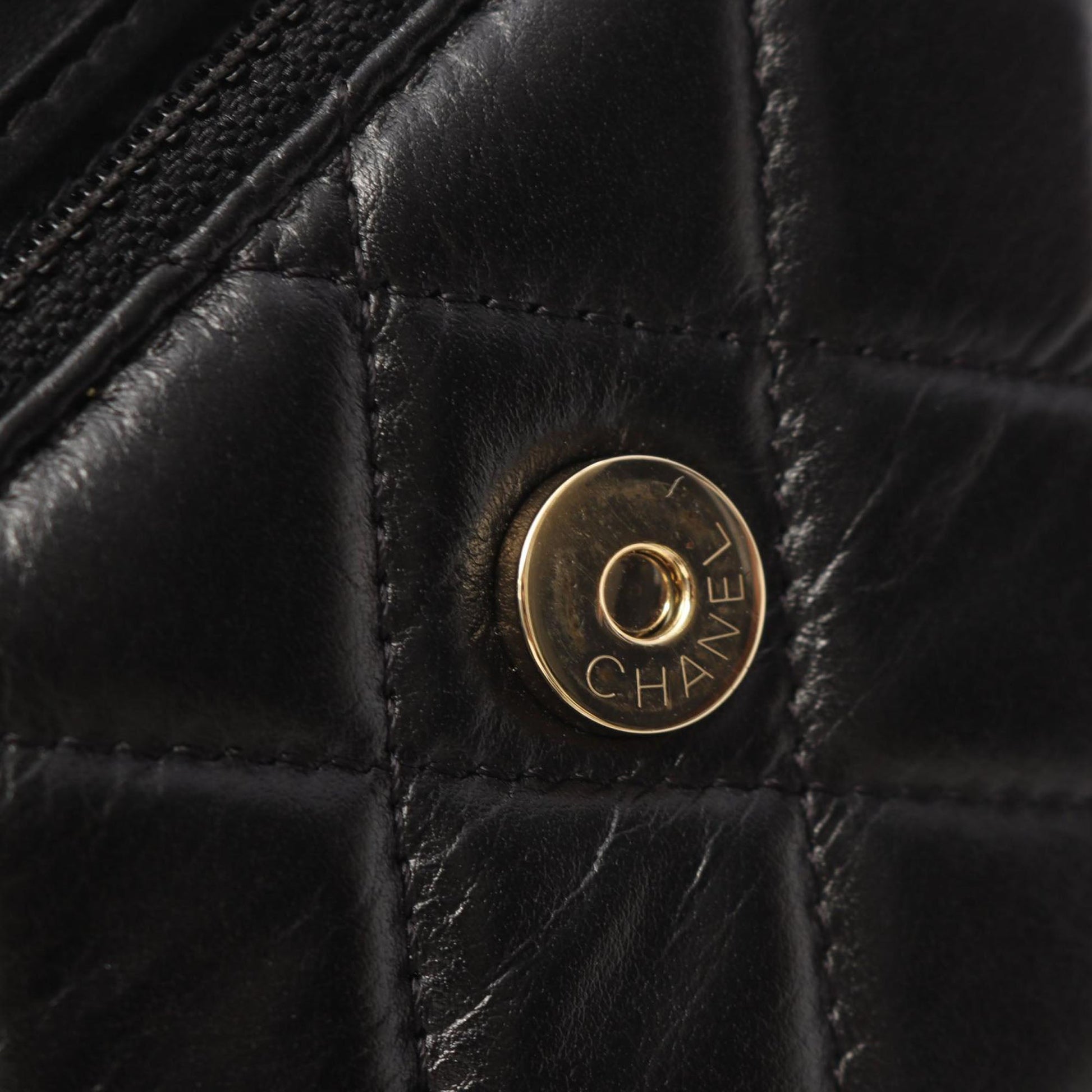 Chanel CC Quilted Calfskin Maxi Pearls Wallet on Chain