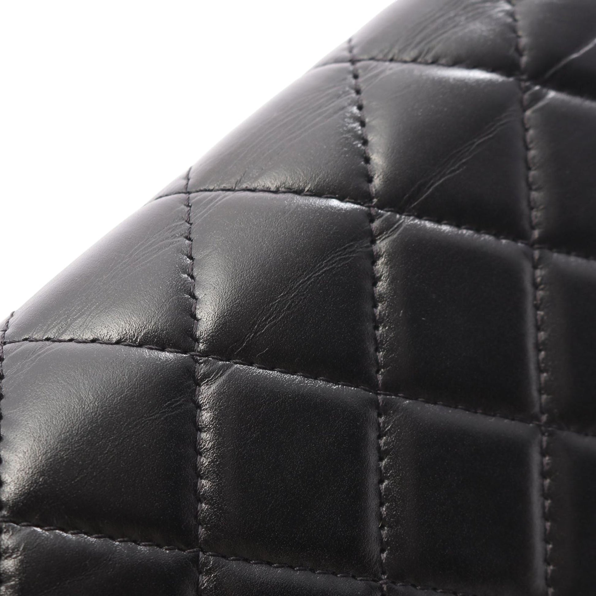 Chanel CC Quilted Calfskin Maxi Pearls Wallet on Chain