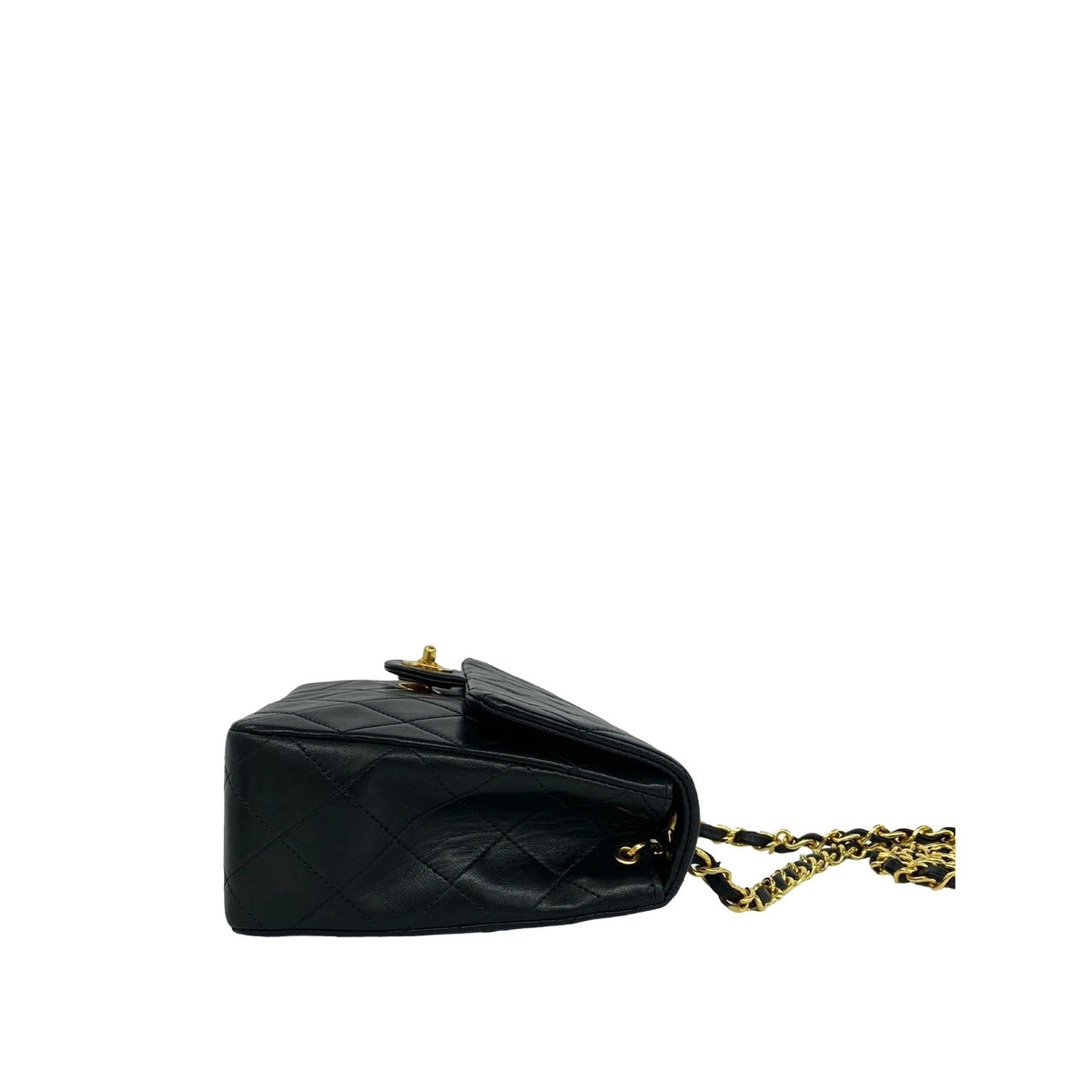 Chanel Square Quilted Lambskin Flap — Black