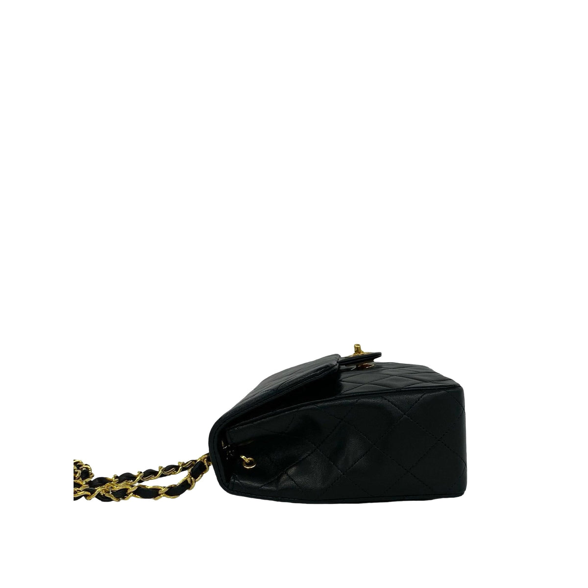 Chanel Square Quilted Lambskin Flap — Black