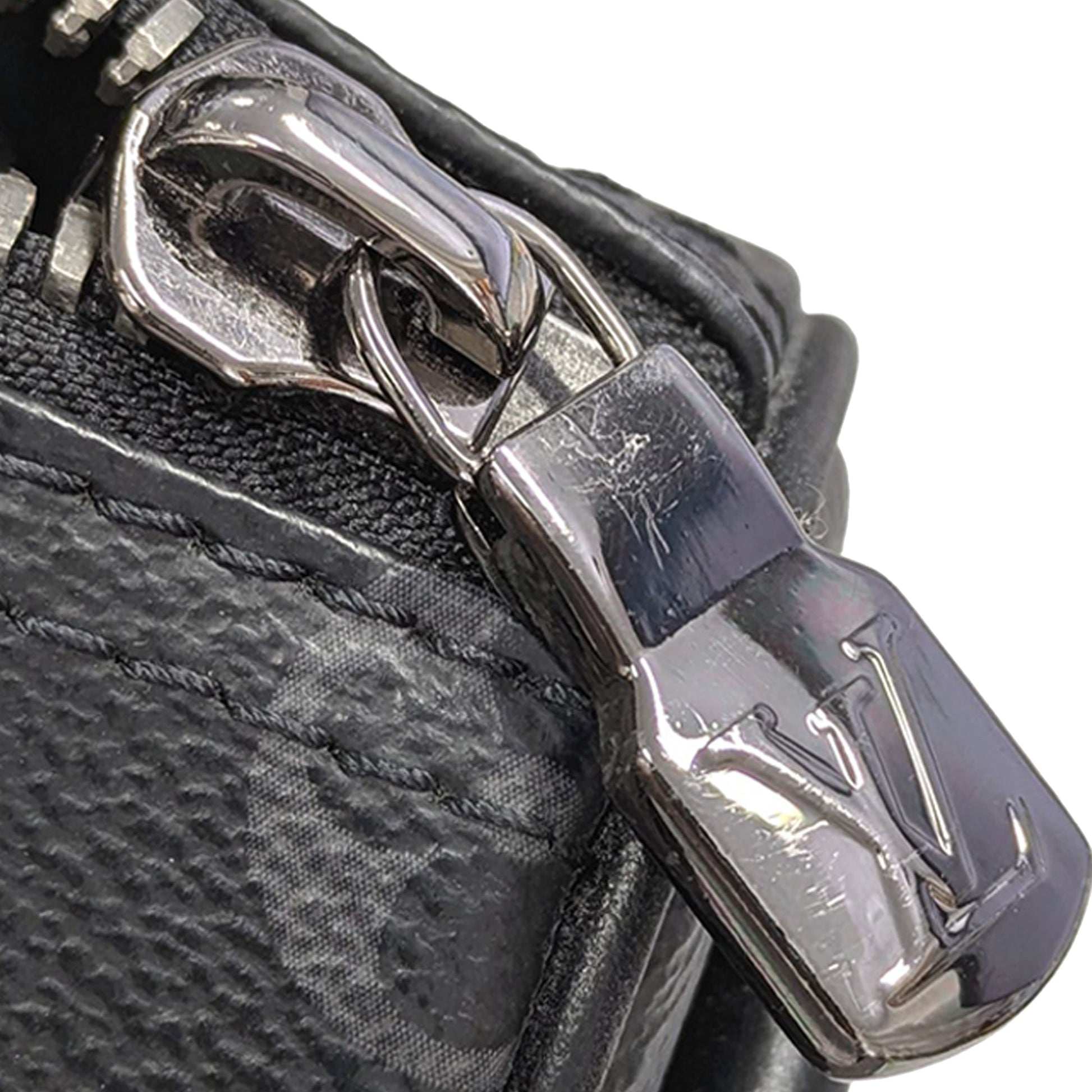 Louis Vuitton Monogram Eclipse Reverse Keepall Bandouliere 25