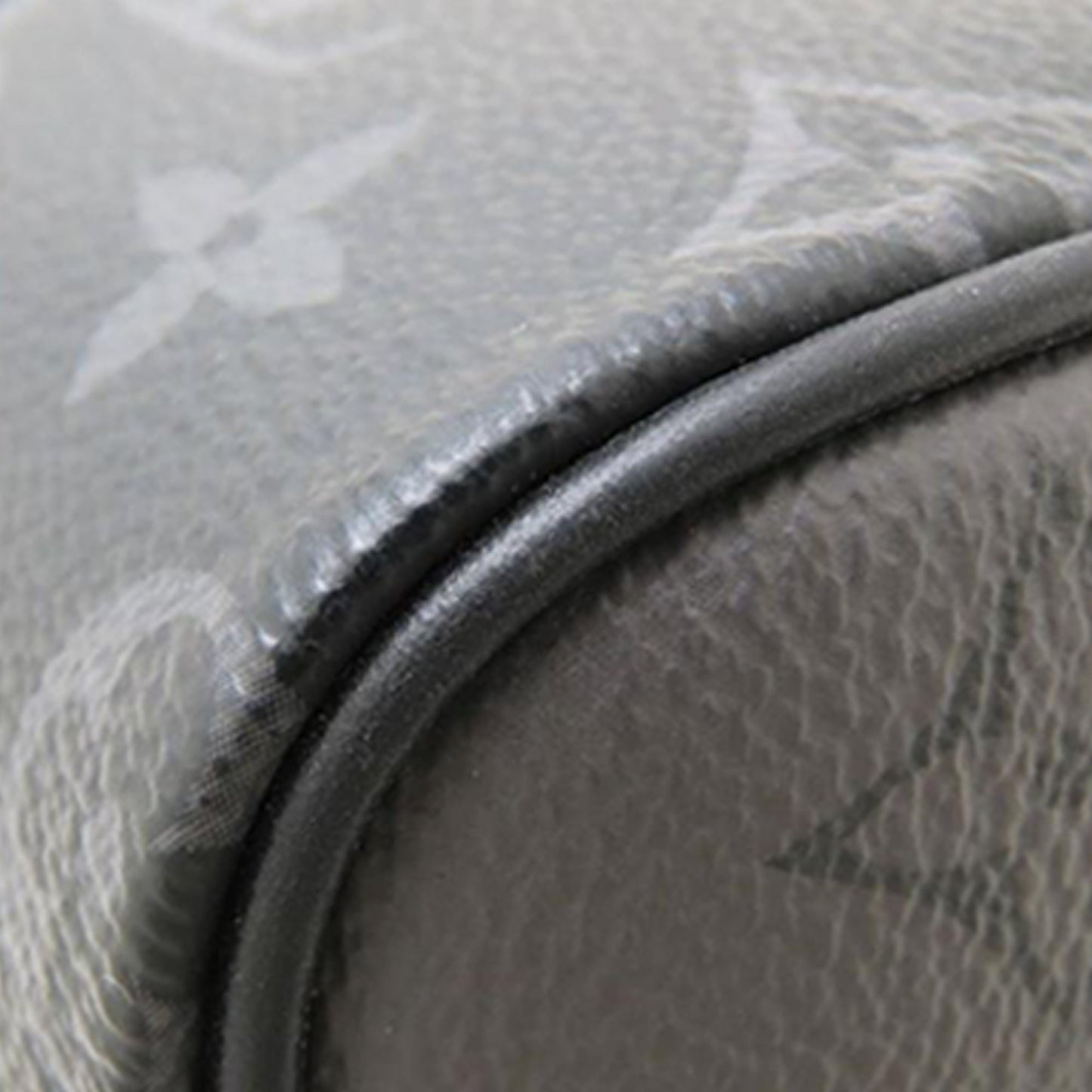 Louis Vuitton Monogram Eclipse Reverse Keepall Bandouliere 25