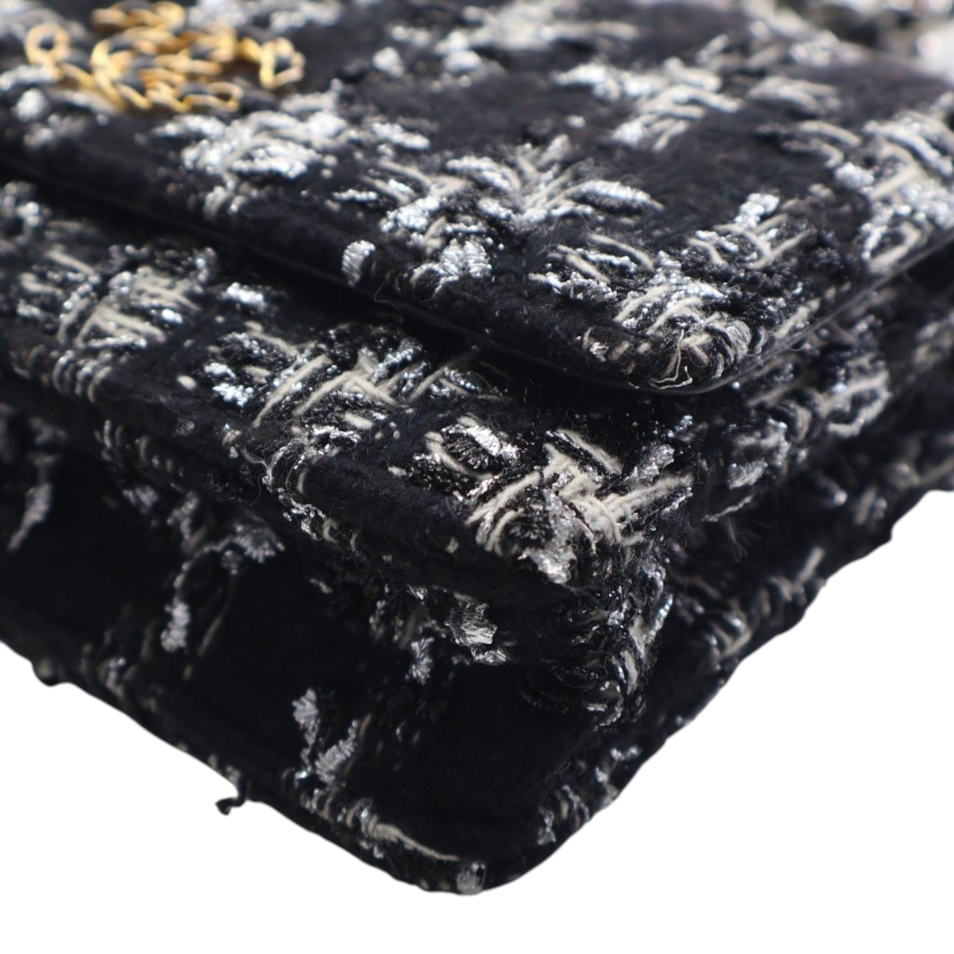 Tweed 19 Wallet On Chain