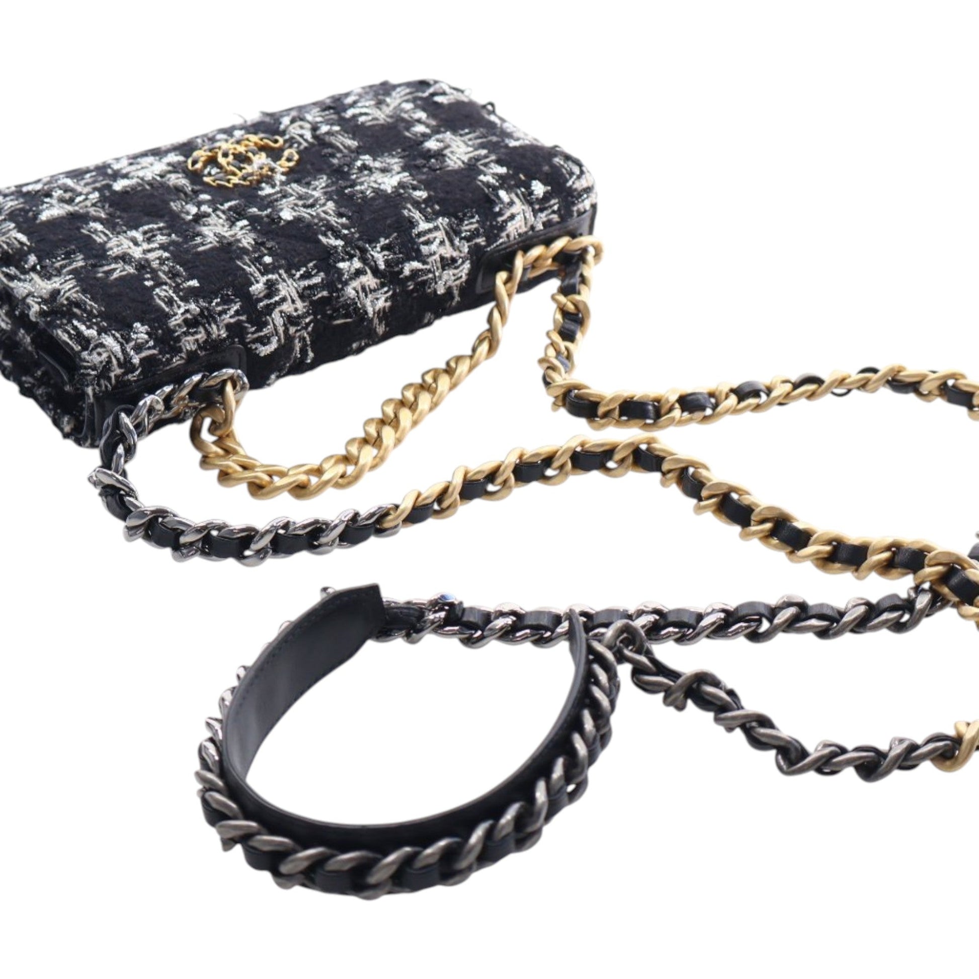 Tweed 19 Wallet On Chain