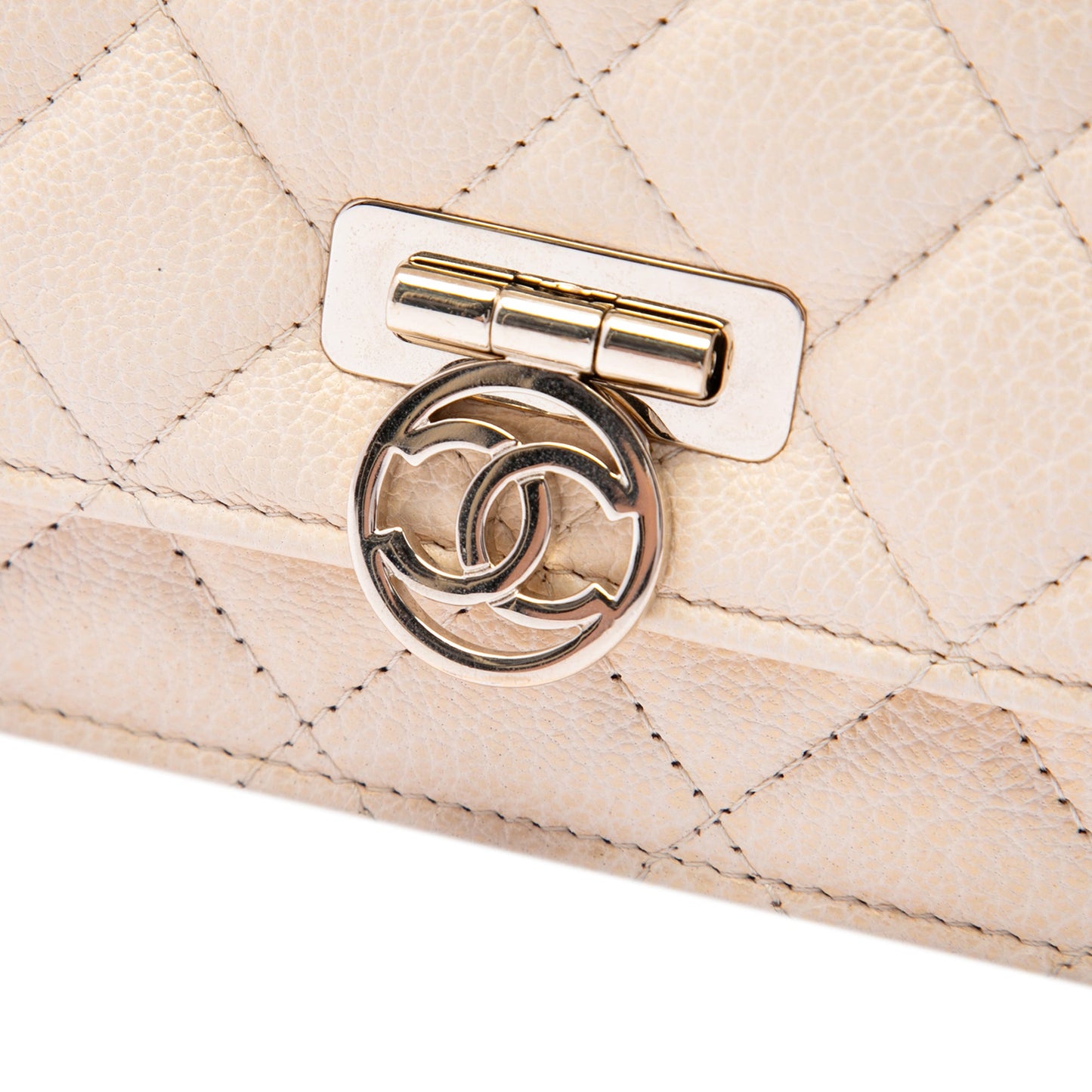 Chanel Round CC Quilted Calfskin Flip Lock Wallet On Chain