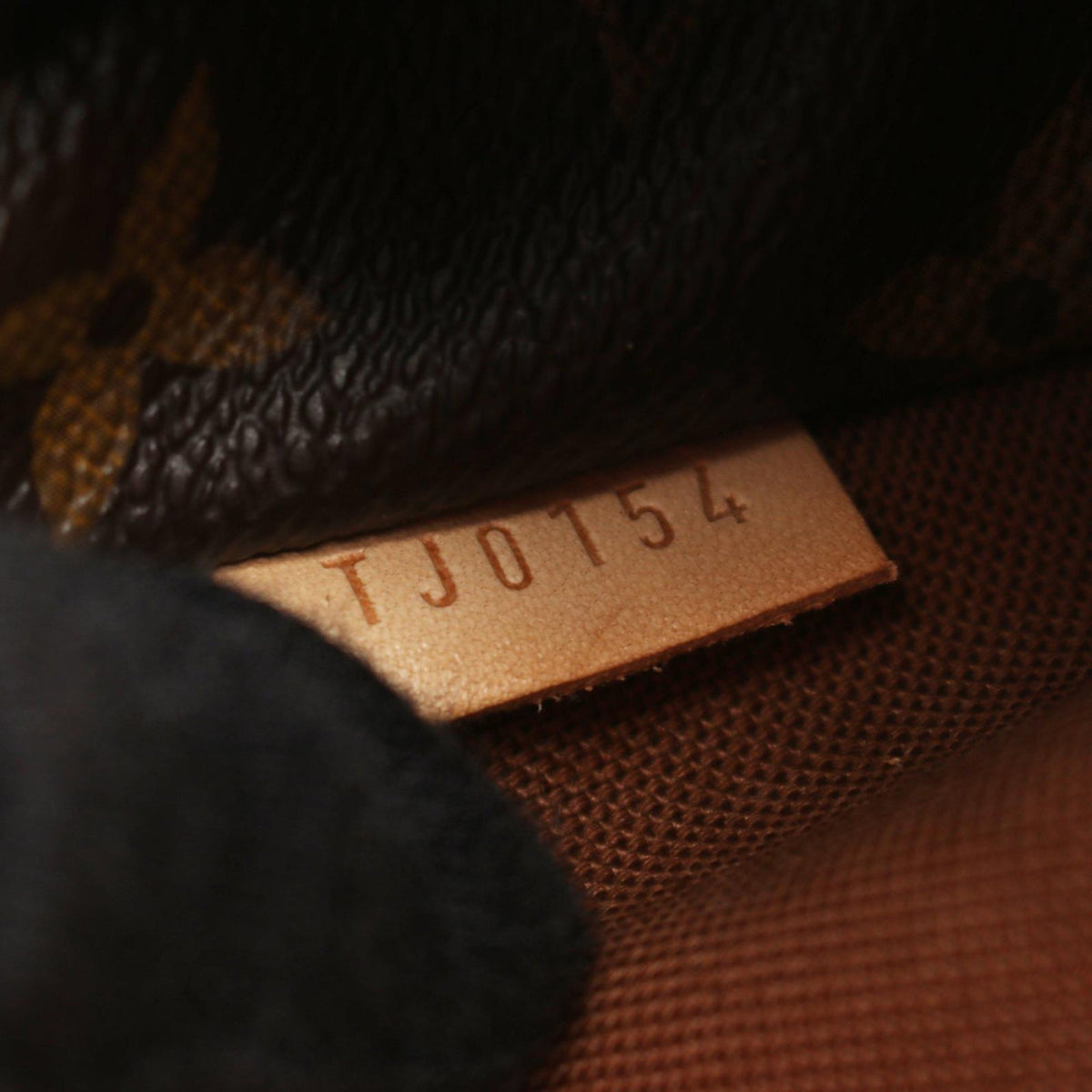 Louis Vuitton Monogram Totally MM