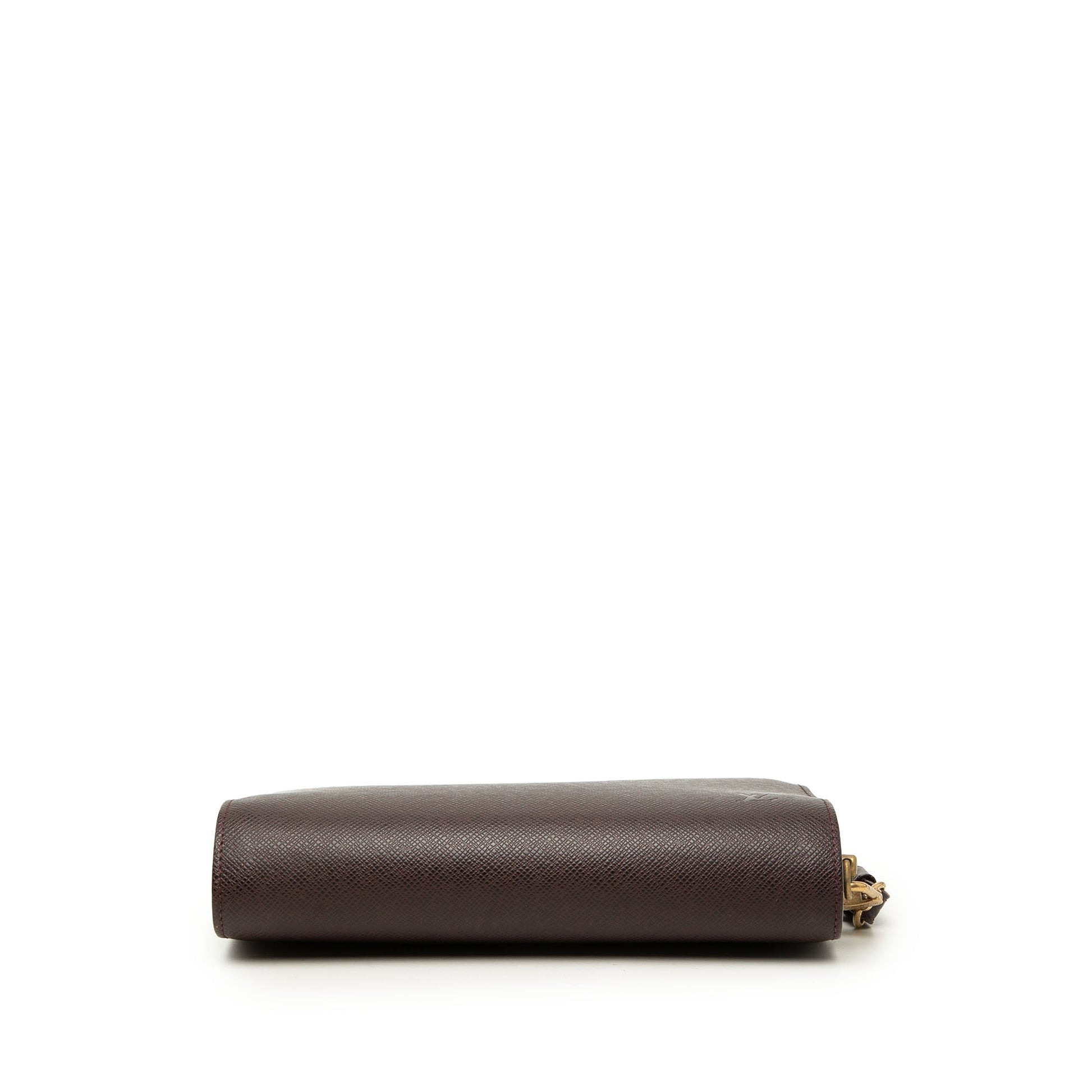 Louis Vuitton Taiga Pochette Baikal